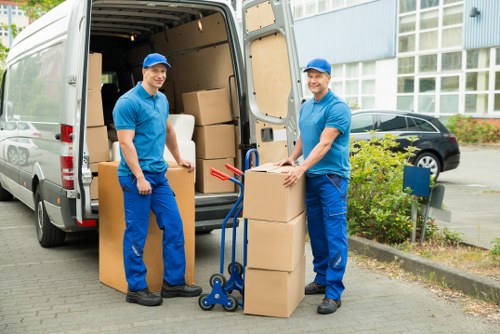 Efficient packing process with organized materials
